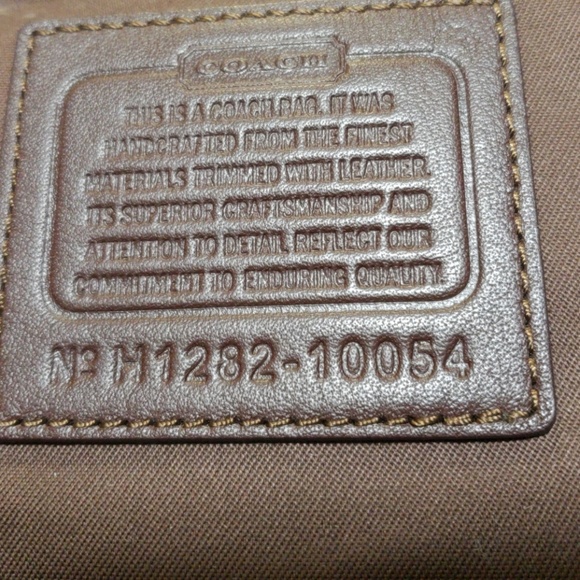 COACH hamptons signature weekend purse bag tote - Picture 3 of 7